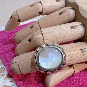 Mother of pearl sterling silver 925 statement ring